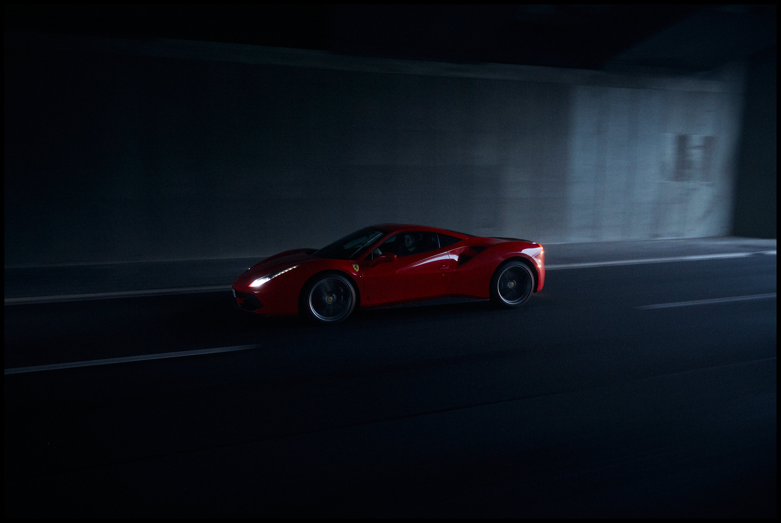 Ferrari_red